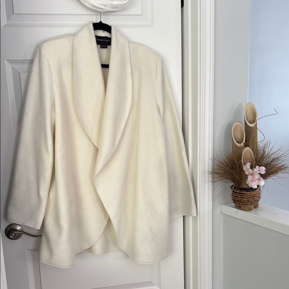 White Cozy Coat with Shawl Collar